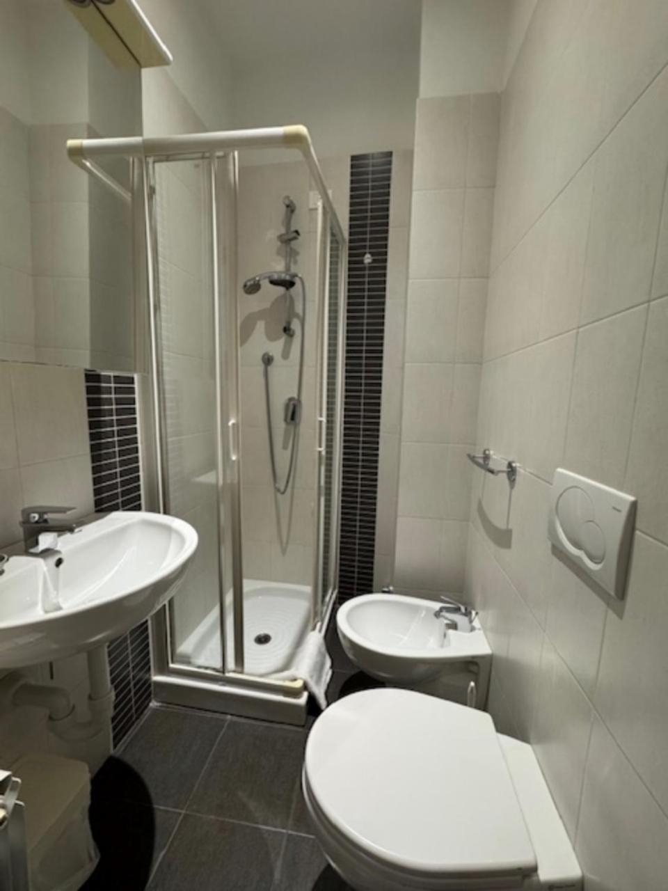 Hotel Ristorante Milton Varazze Εξωτερικό φωτογραφία