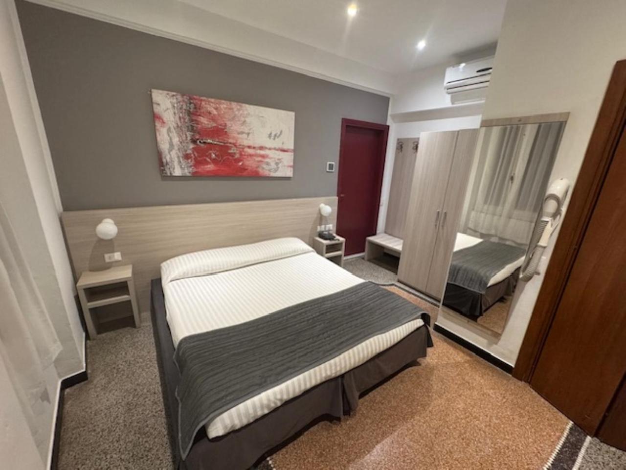Hotel Ristorante Milton Varazze Εξωτερικό φωτογραφία