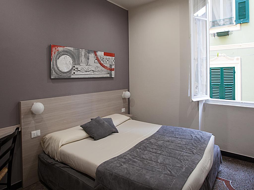 Hotel Ristorante Milton Varazze Εξωτερικό φωτογραφία